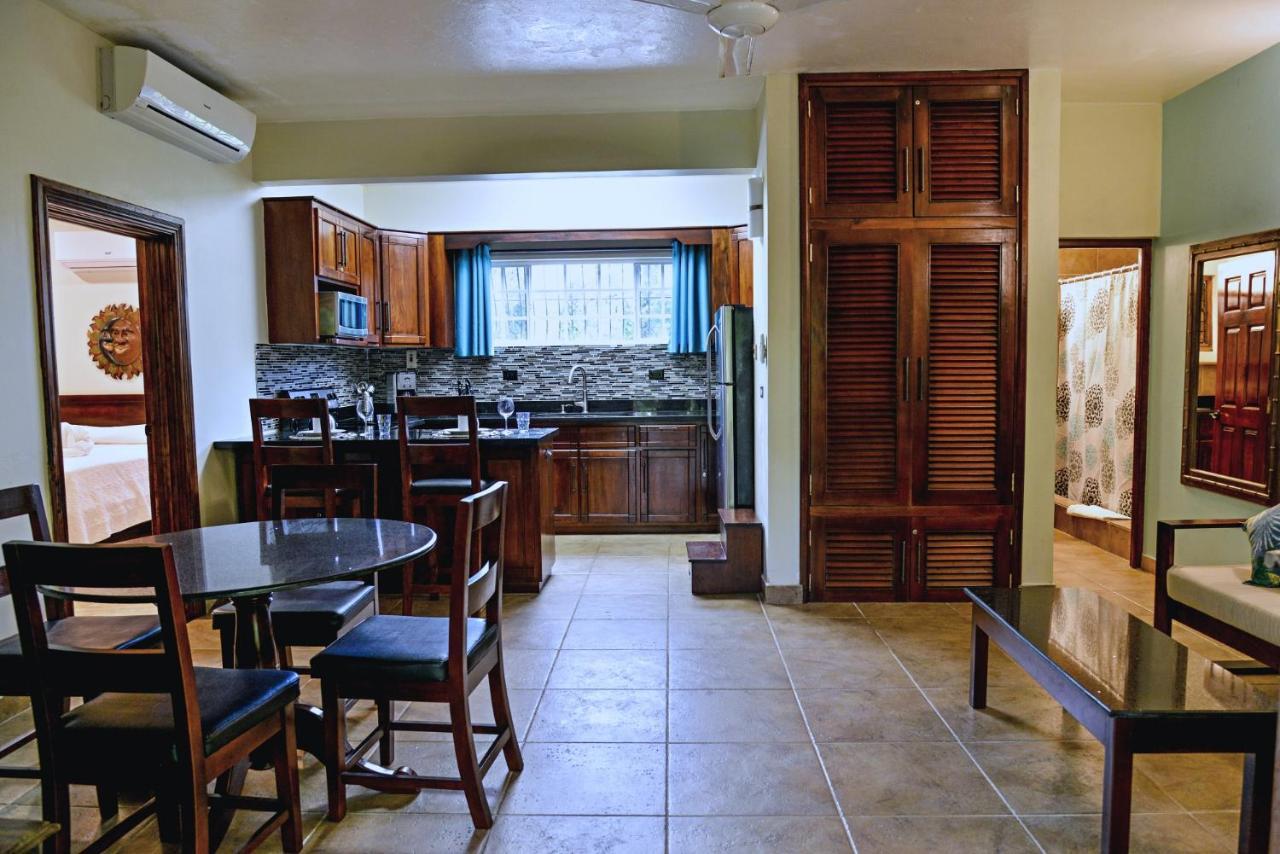 Beach House Condos, Negril Exterior foto